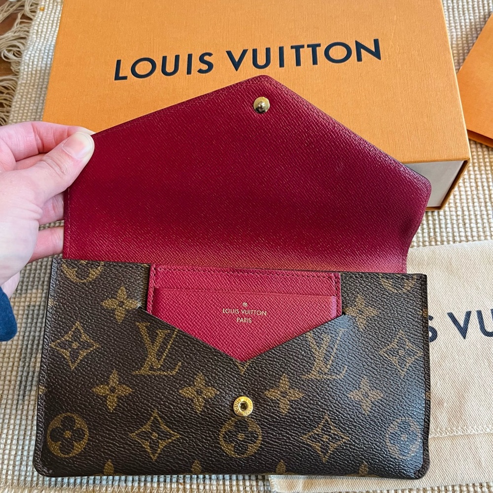 ‼️SOLD‼️Authentic Louis Vuitton Wallet